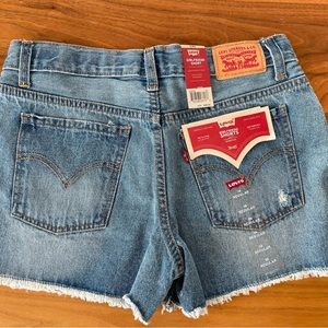Girl’s Levi’s Shorts.